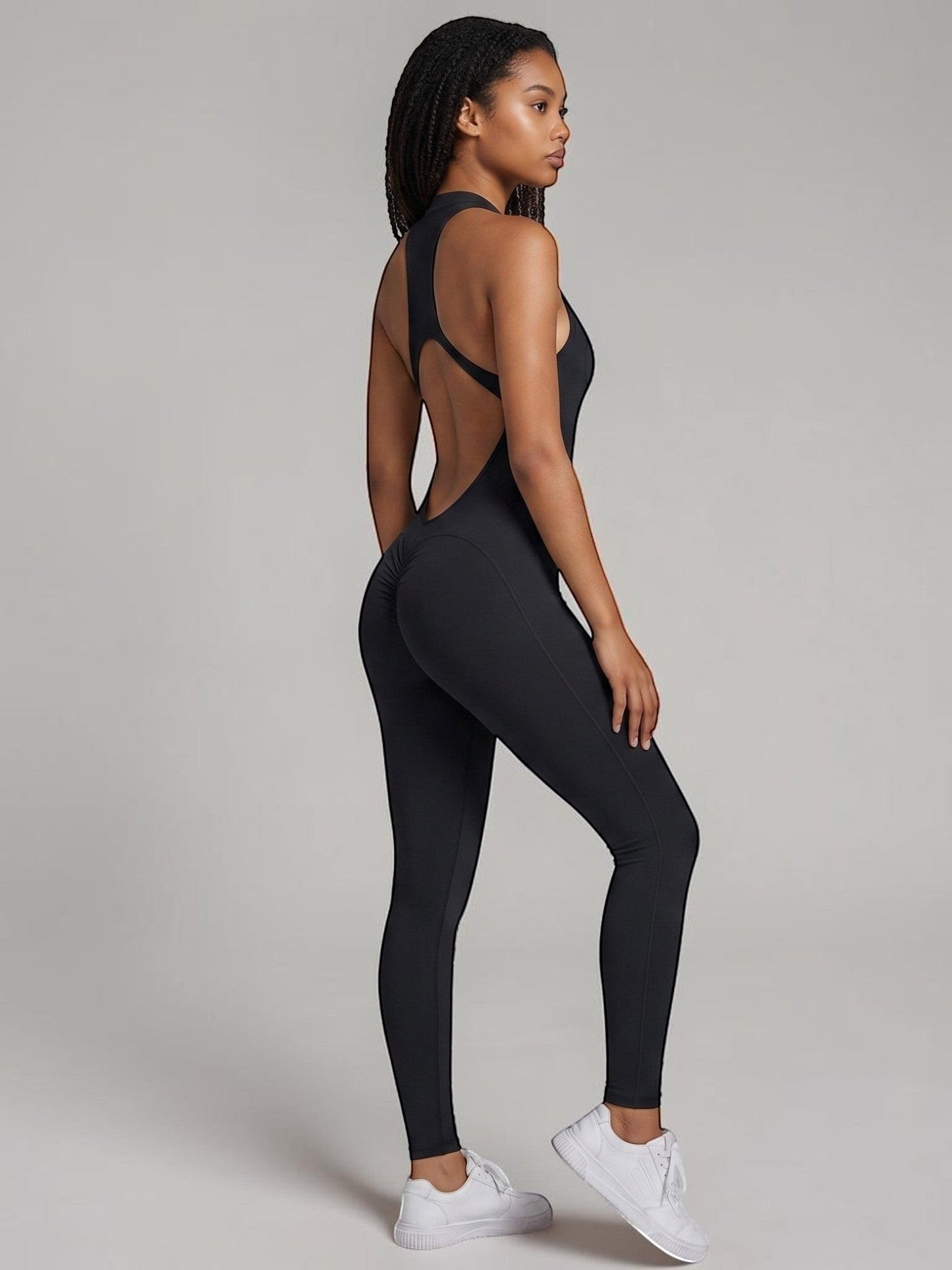 bys-store-3136505-215991 SculptFit black open-back bodysuit with butt-lifting design and tummy control on a model