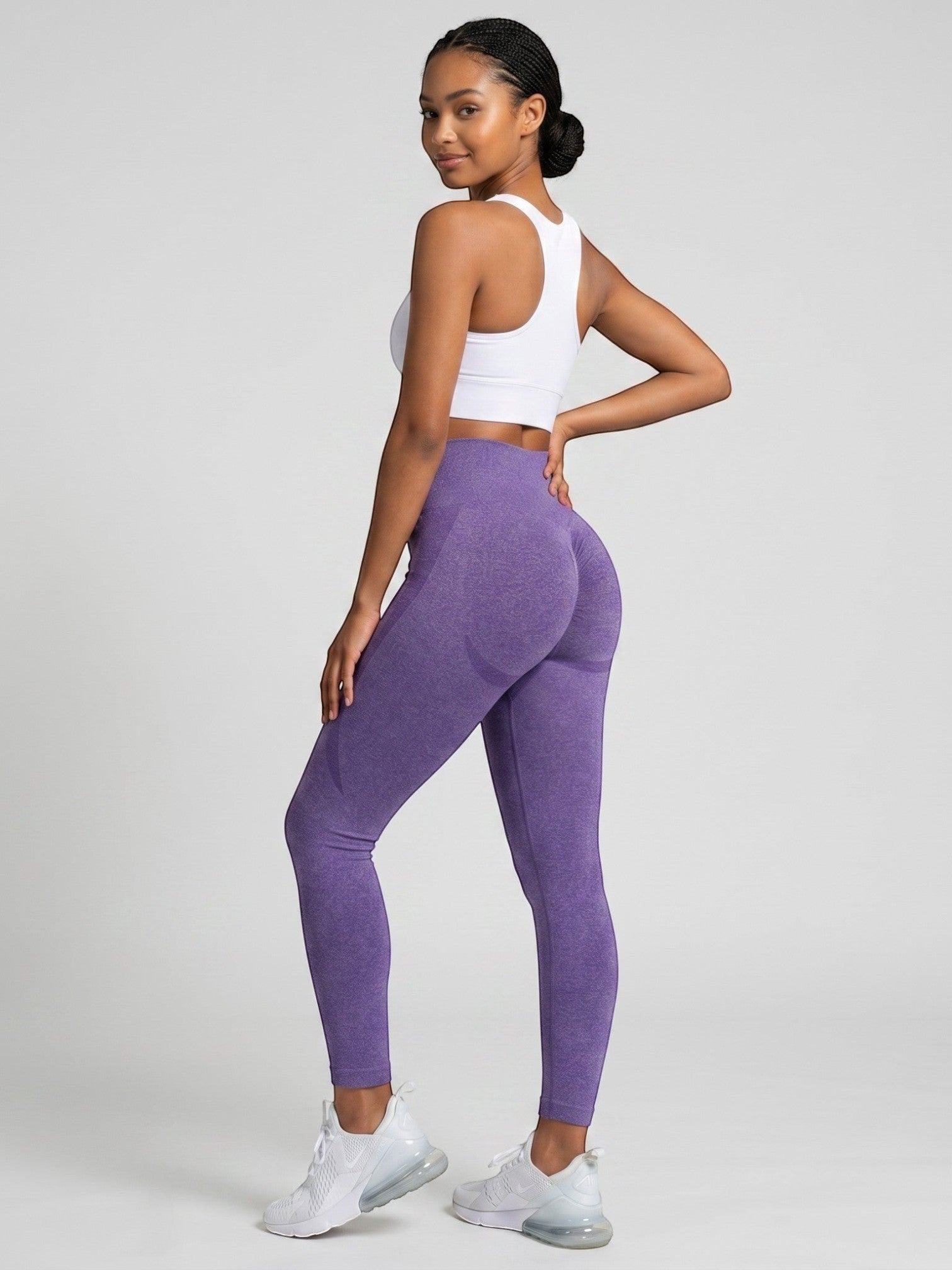 bys-store-3136505-215991 purple seamless high-waist gym leggings with booty contouring on a model